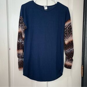 Acting Pro Navy Top with Textured Detail